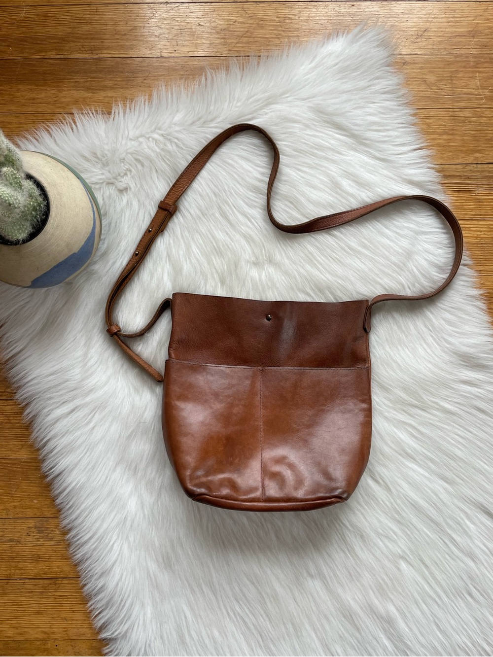 Able Selam crossbody leather bag